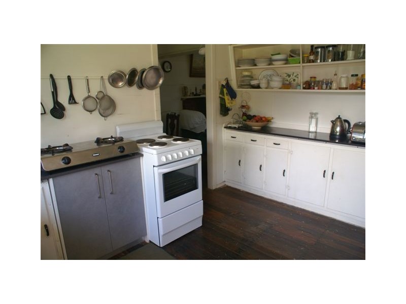 61 Ward Street, Southport QLD 4215