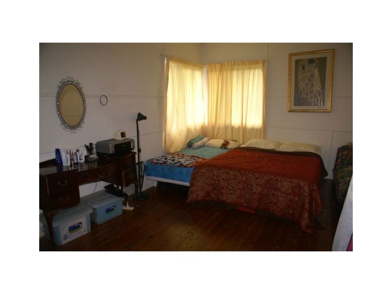 61 Ward Street, Southport QLD 4215