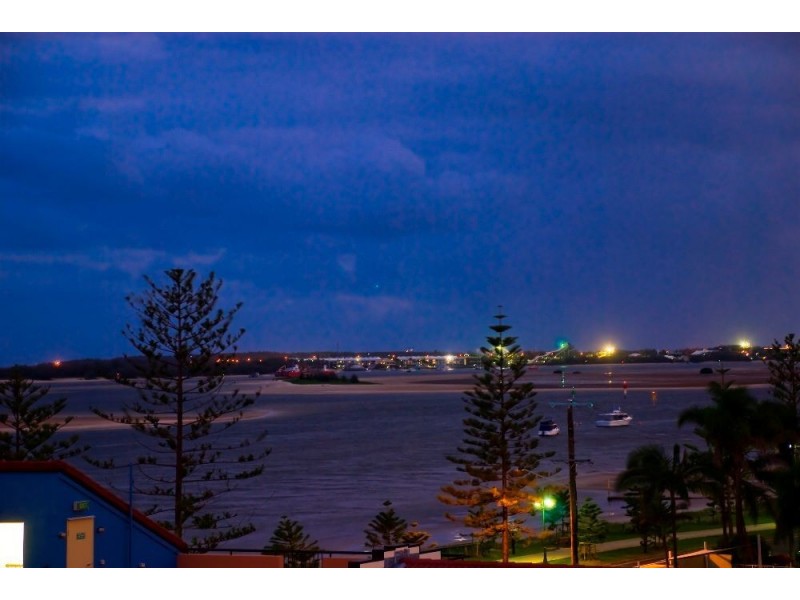 2301/438 Marine Parade, Biggera Waters QLD 4216