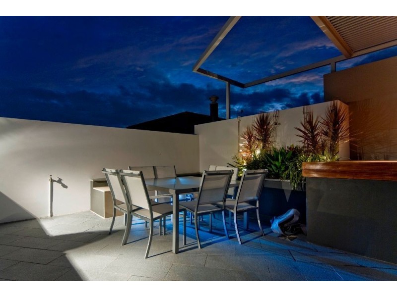 2301/438 Marine Parade, Biggera Waters QLD 4216