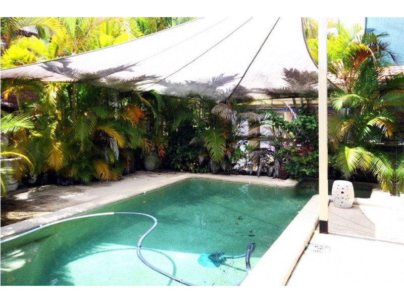 11 Columbus Drive, Hollywell QLD 4216