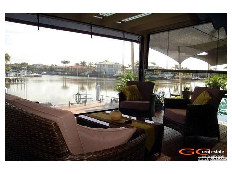 138 Morala Avenue, Runaway Bay QLD 4216