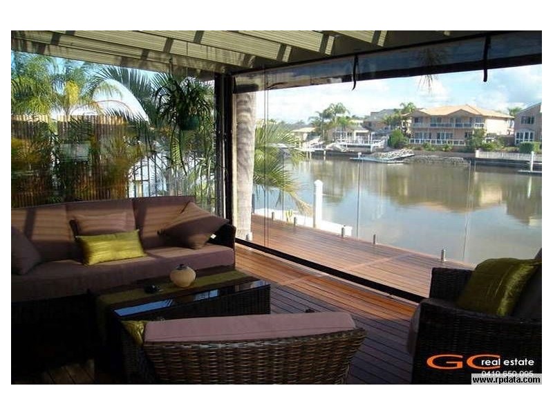 138 Morala Avenue, Runaway Bay QLD 4216