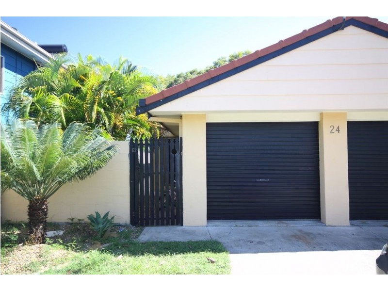 2/24 Bruce Avenue, Paradise Point QLD 4216