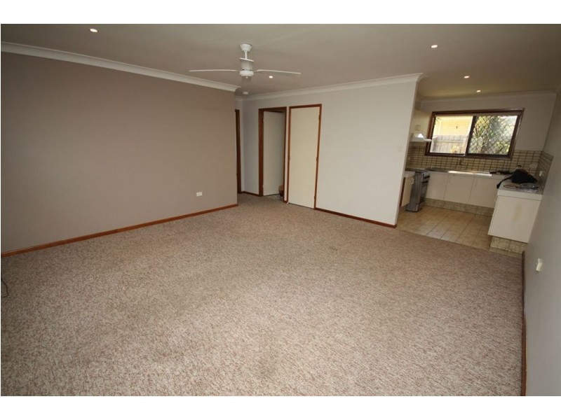 2/24 Bruce Avenue, Paradise Point QLD 4216