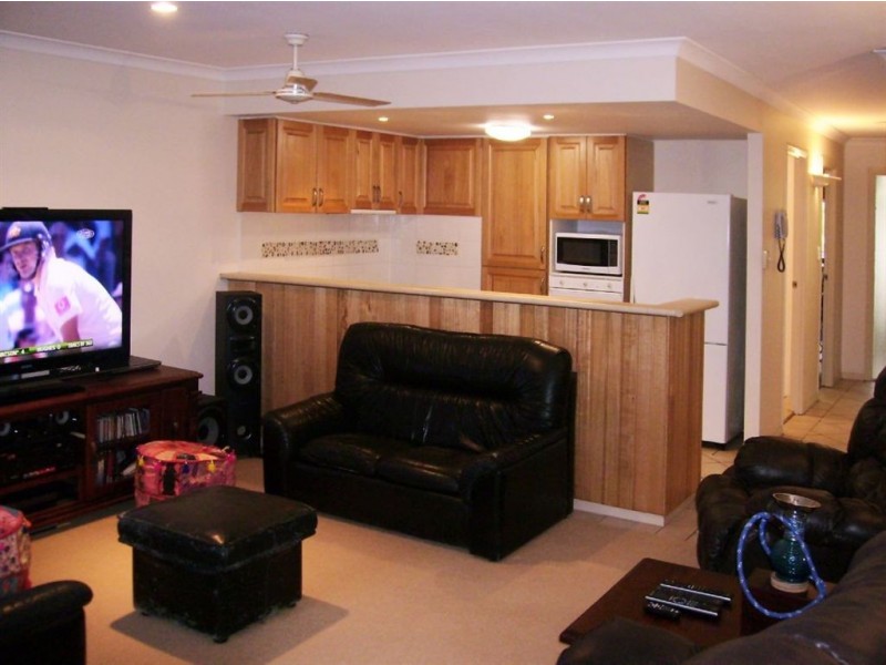 62/100 Morala Avenue, Runaway Bay QLD 4216