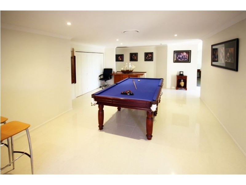 7 Chesterfield Place, Runaway Bay QLD 4216