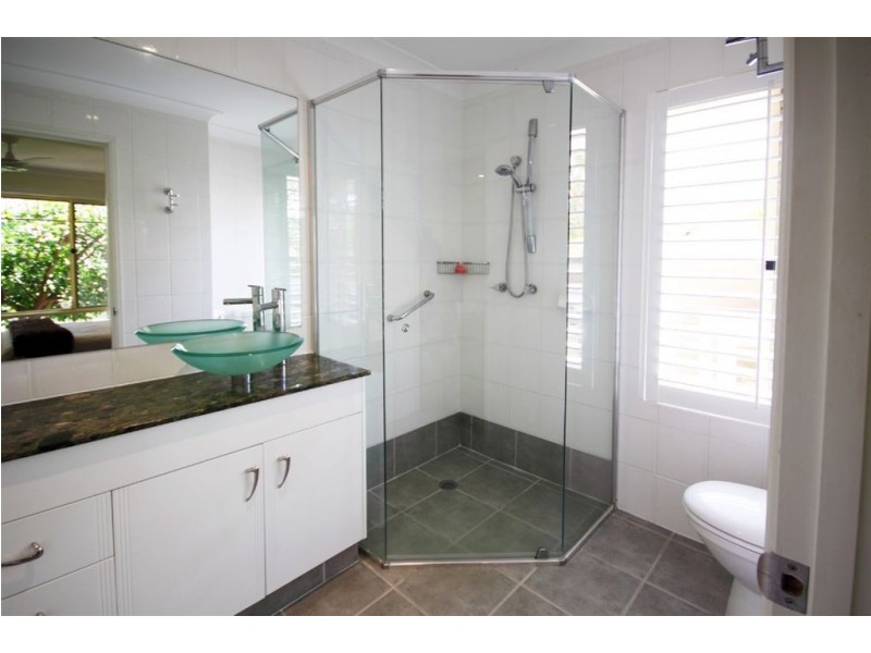 7 Chesterfield Place, Runaway Bay QLD 4216