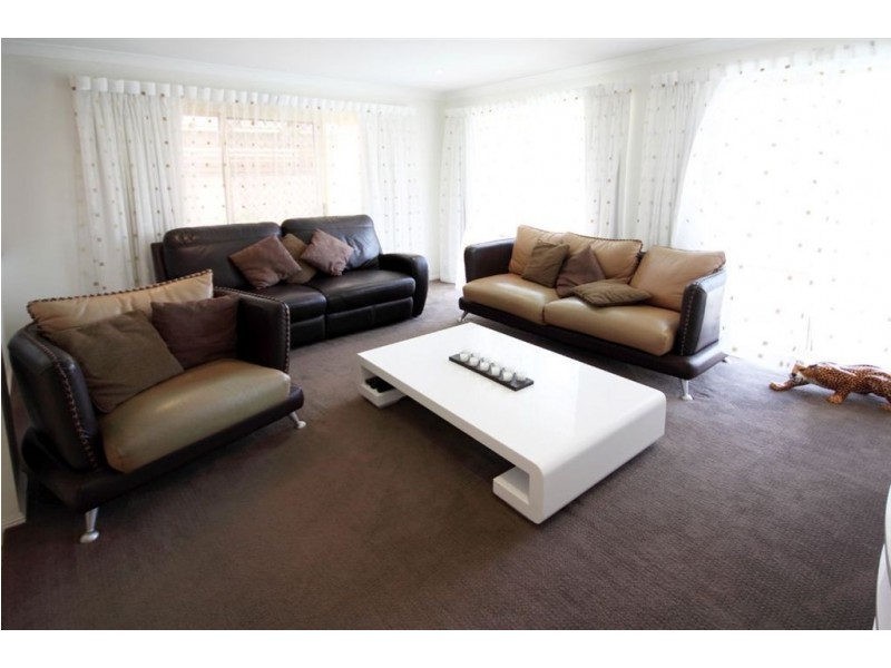 7 Chesterfield Place, Runaway Bay QLD 4216