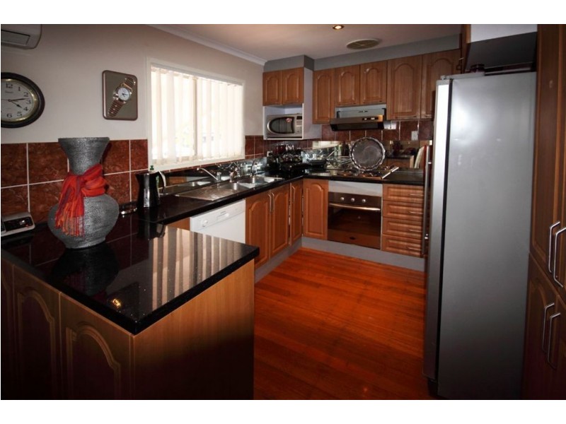 65 Ocean Street, Runaway Bay QLD 4216