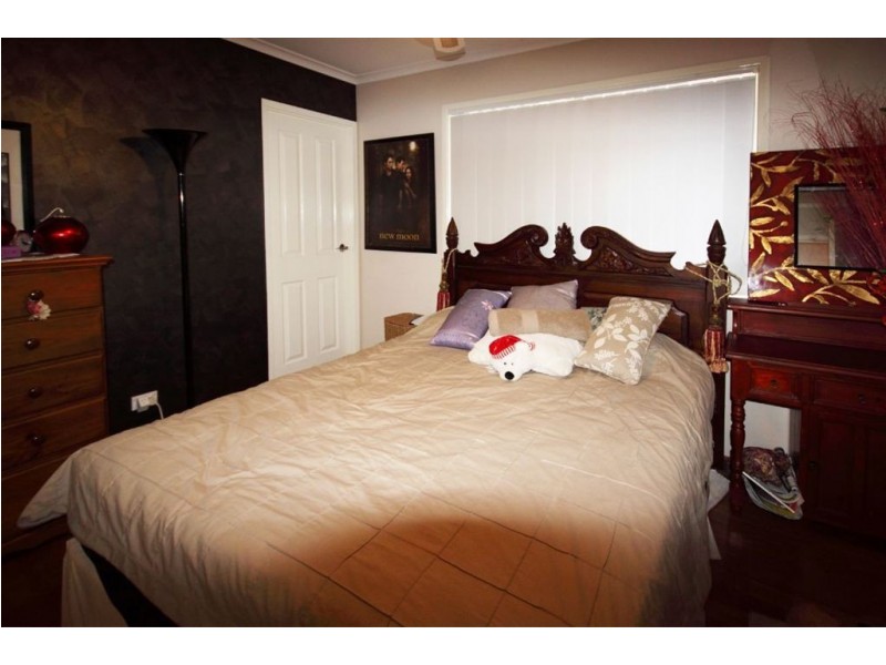 65 Ocean Street, Runaway Bay QLD 4216