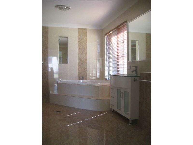 15 Lagos, Coombabah QLD 4216