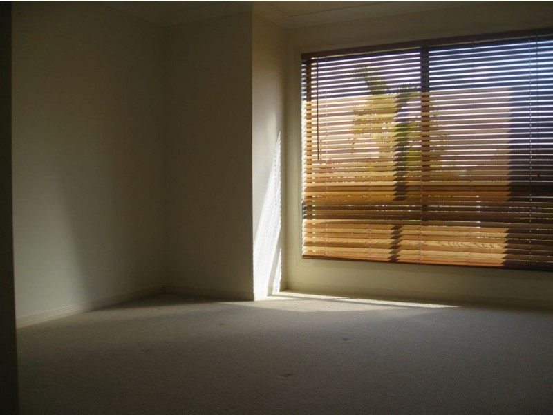 15 Lagos, Coombabah QLD 4216