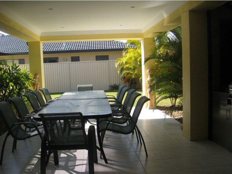 15 Lagos, Coombabah QLD 4216