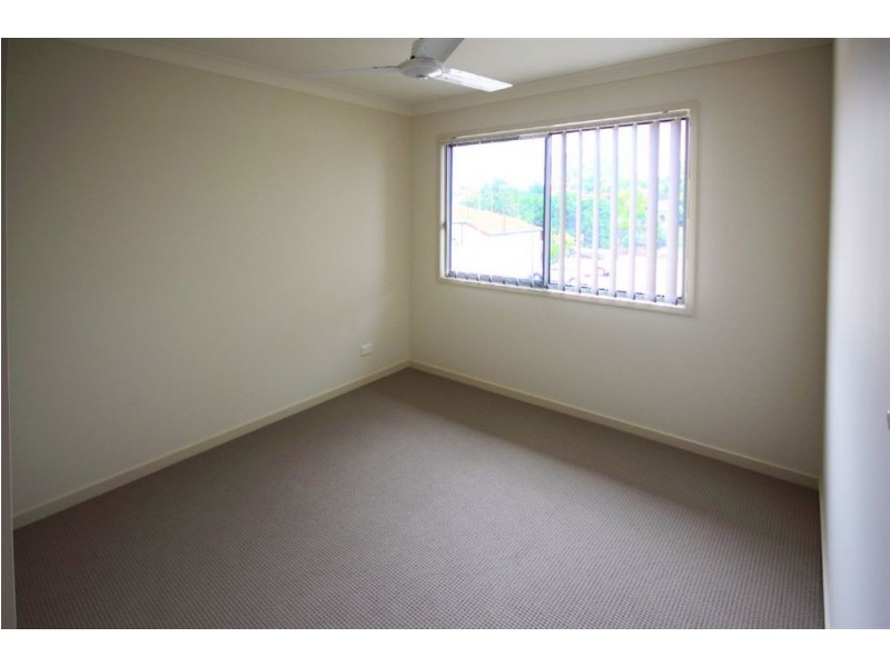 6/136 Central Street, Labrador QLD 4215