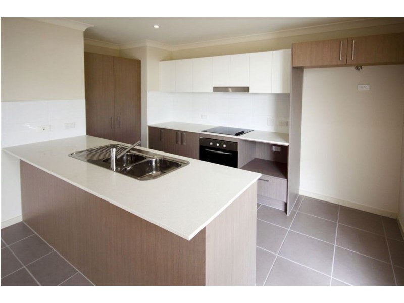 5/136 Central Street, Labrador QLD 4215