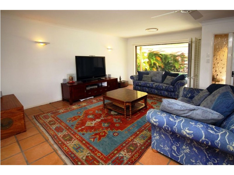 11 Columbus, Hollywell QLD 4216