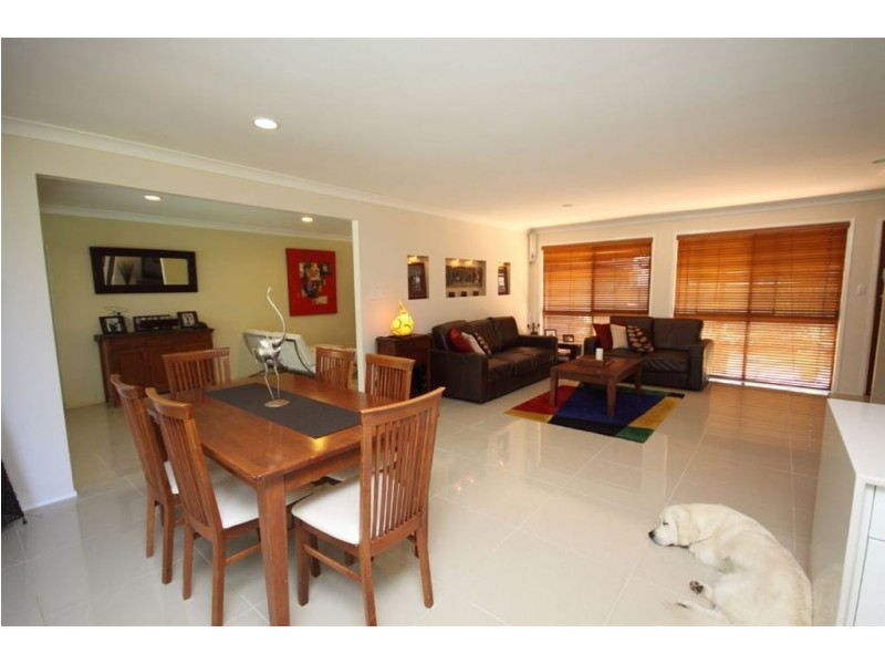2 Kikori, Runaway Bay QLD 4216