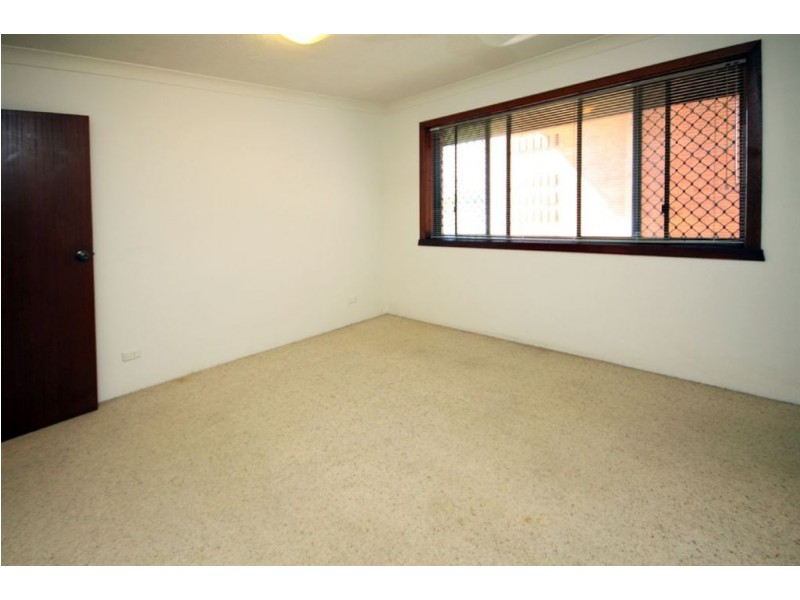 1/458 Marine Parade, Biggera Waters QLD 4216