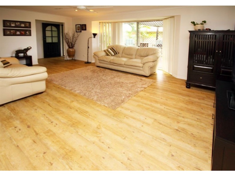 116 Paradise Parade, Paradise Point QLD 4216