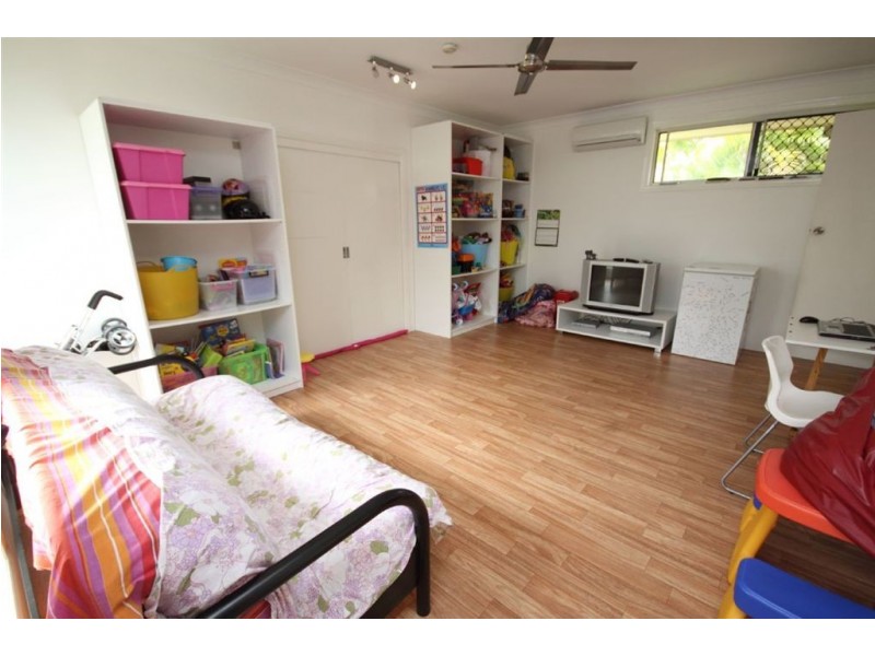 116 Paradise Parade, Paradise Point QLD 4216