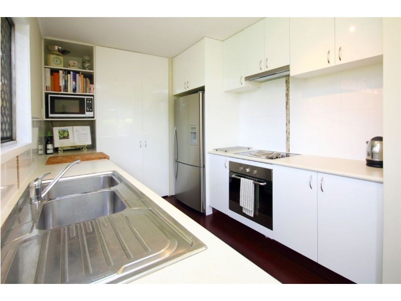 31 Jacaranda Avenue, Hollywell QLD 4216
