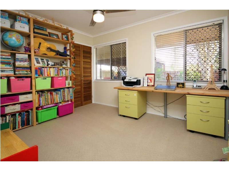 31 Jacaranda Avenue, Hollywell QLD 4216