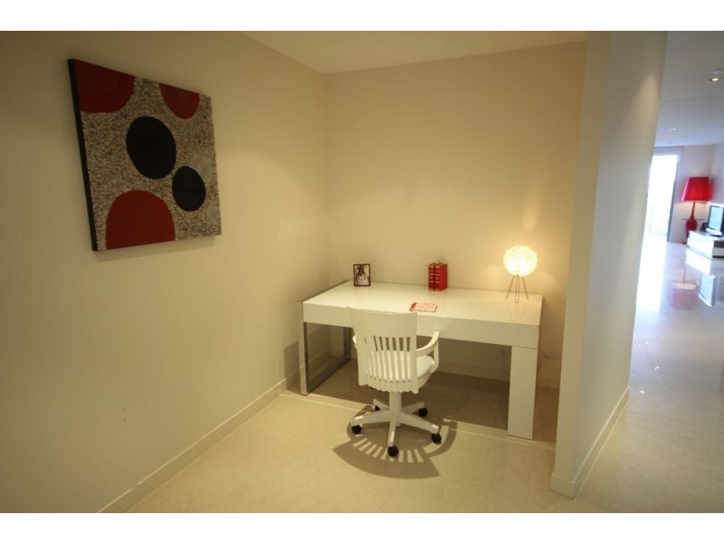 4/5229 Emerald Island Drive, Benowa QLD 4217