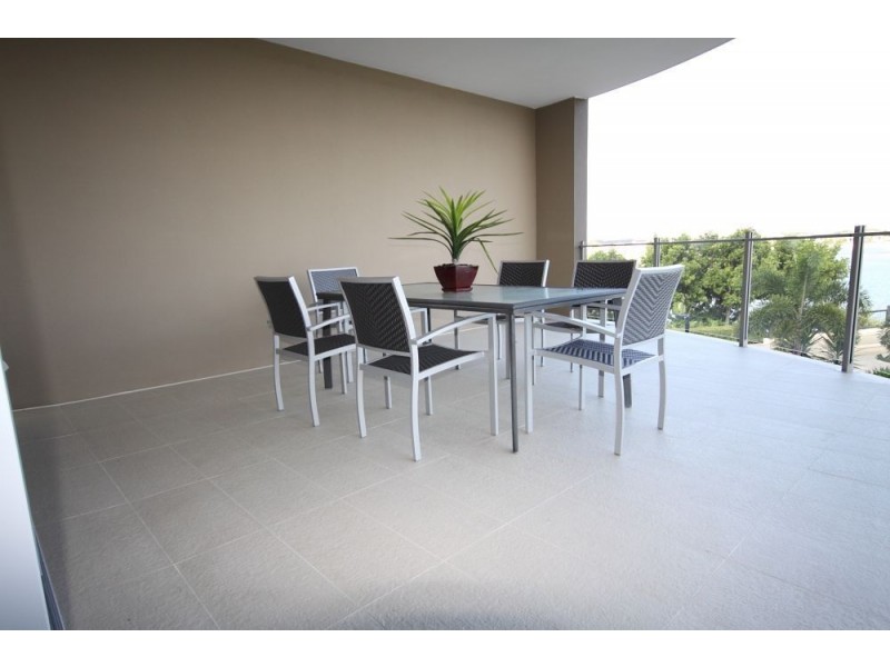 4/5229 Emerald Island Drive, Benowa QLD 4217