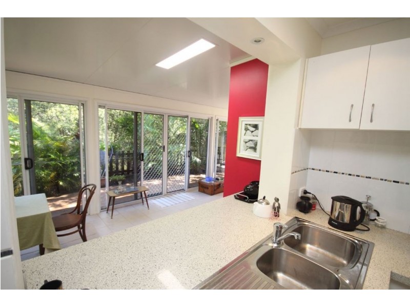 1/84 Kangaroo Avenue, Coombabah QLD 4216