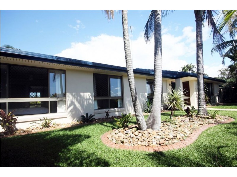 42 Columbus Drive, Hollywell QLD 4216