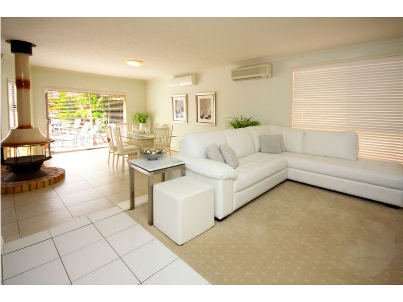 10 Cockleshell Court, Runaway Bay QLD 4216