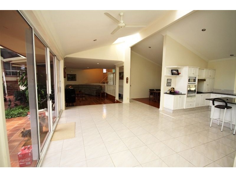 6/131 Morala, Runaway Bay QLD 4216