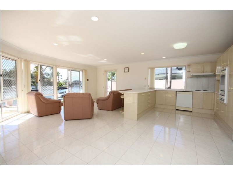 77 Sundance Way, Runaway Bay QLD 4216