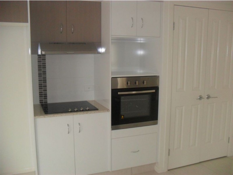 51 Sickle Avenue, Hope Island QLD 4212