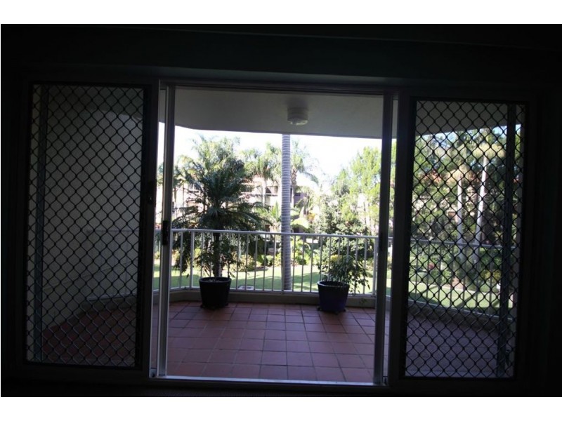 25/22 Jennifer Avenue, Runaway Bay QLD 4216