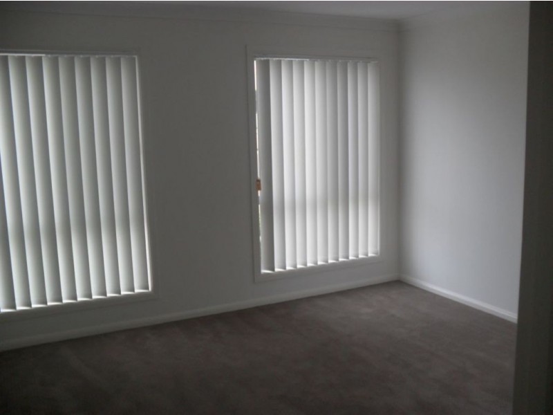 51 Sickle Avenue, Hope Island QLD 4212