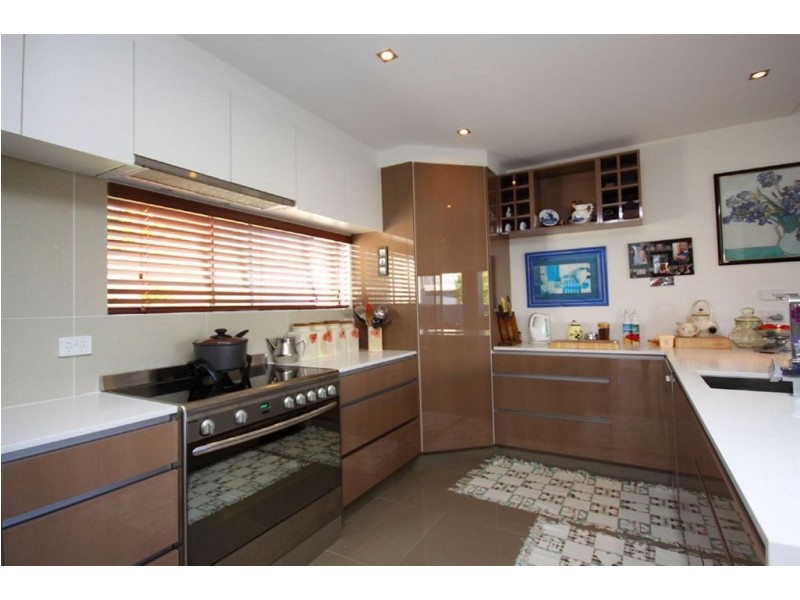 2/46 Compass Drive, Biggera Waters QLD 4216