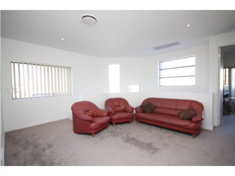 2/46 Compass Drive, Biggera Waters QLD 4216