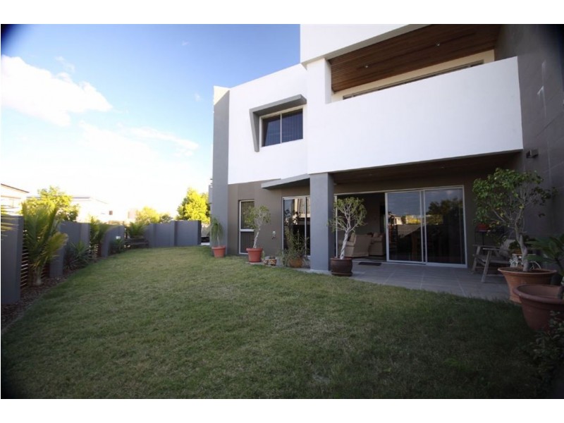 2/46 Compass Drive, Biggera Waters QLD 4216