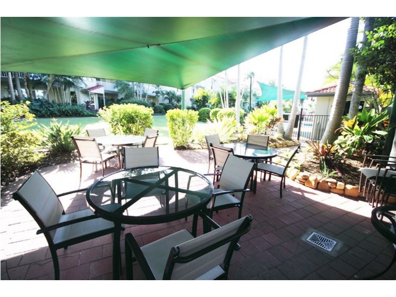 25/22 Jennifer Avenue, Runaway Bay QLD 4216