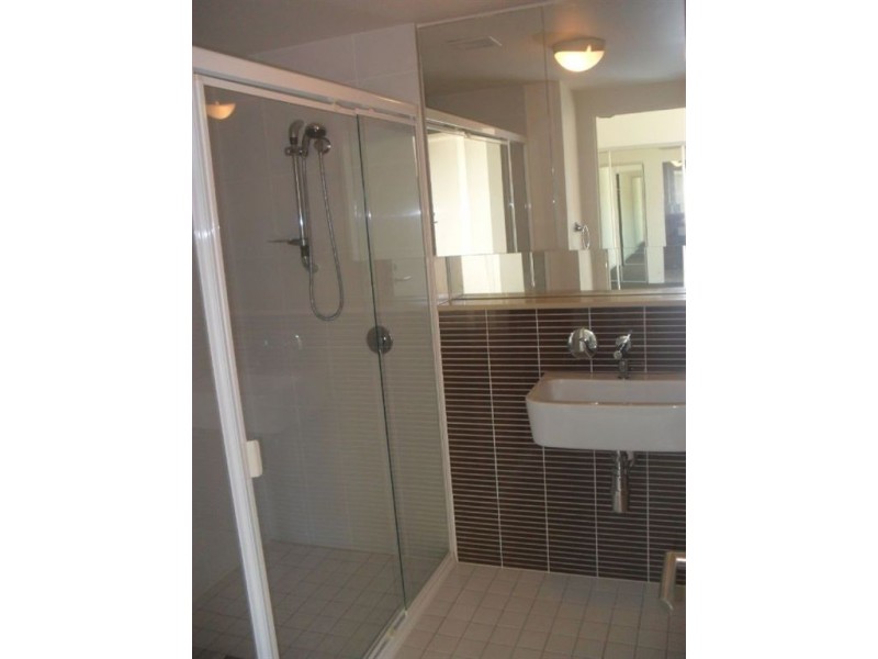 726/66 Sickle Avenue, Hope Island QLD 4212