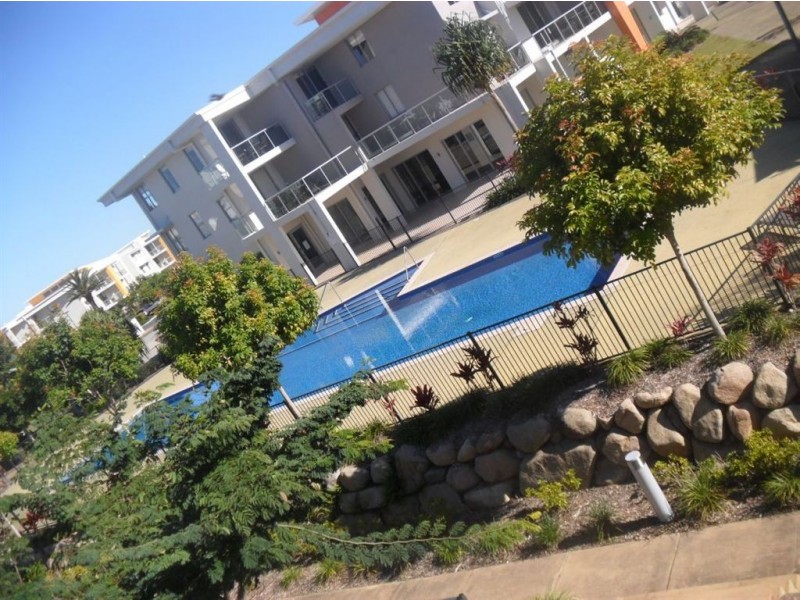 726/66 Sickle Avenue, Hope Island QLD 4212