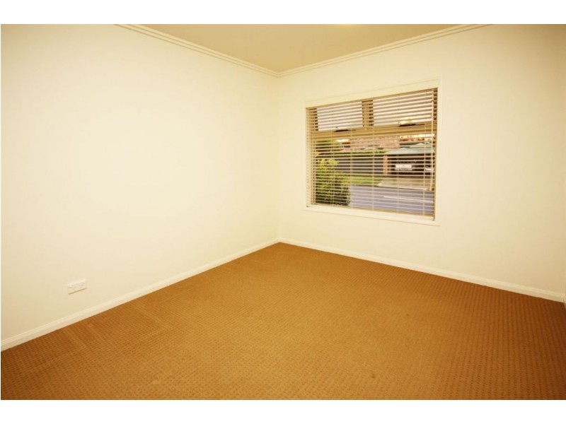 2/45 Robert Street, Labrador QLD 4215