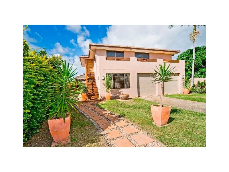 14 Markham Avenue, Runaway Bay QLD 4216