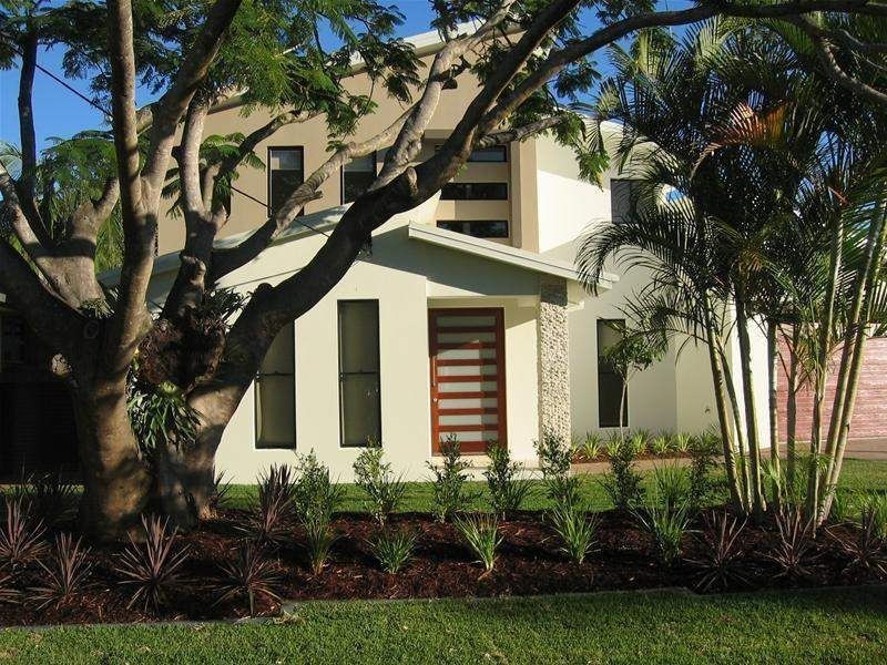 10 Kapala Street, Southport QLD 4215