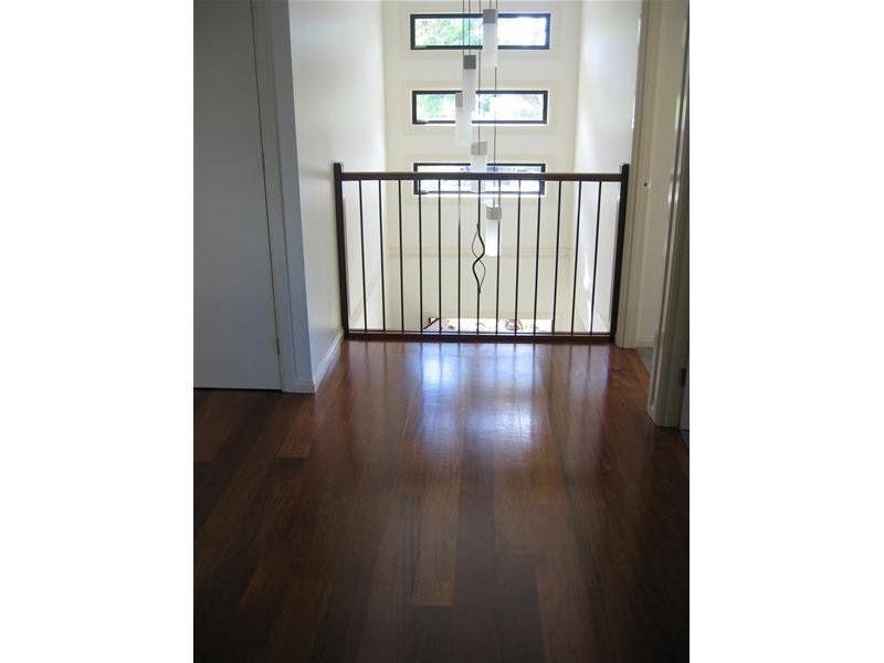 10 Kapala Street, Southport QLD 4215