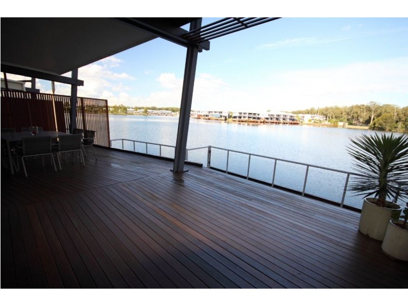 40/1 Manacor Place, Coombabah QLD 4216