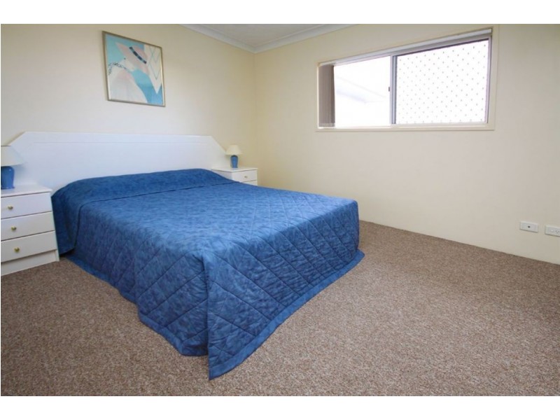 40/12 Whiting Street, Labrador QLD 4215