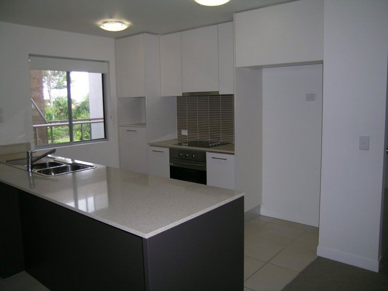 625/66 Sickle Avenue, Hope Island QLD 4212